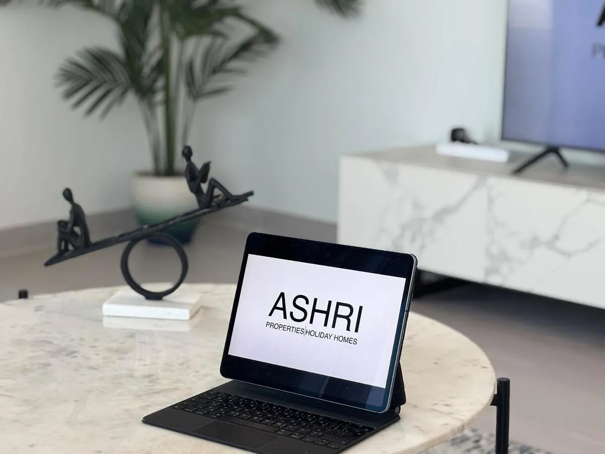 Ashri Luxe Spacious Apt Near Metro, Dubai Frame