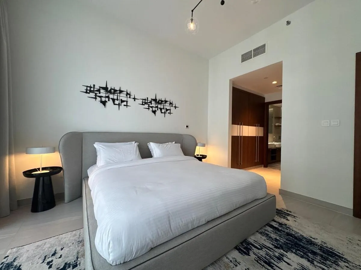 Ashri Luxe Spacious Apt Near Metro, Dubai Frame