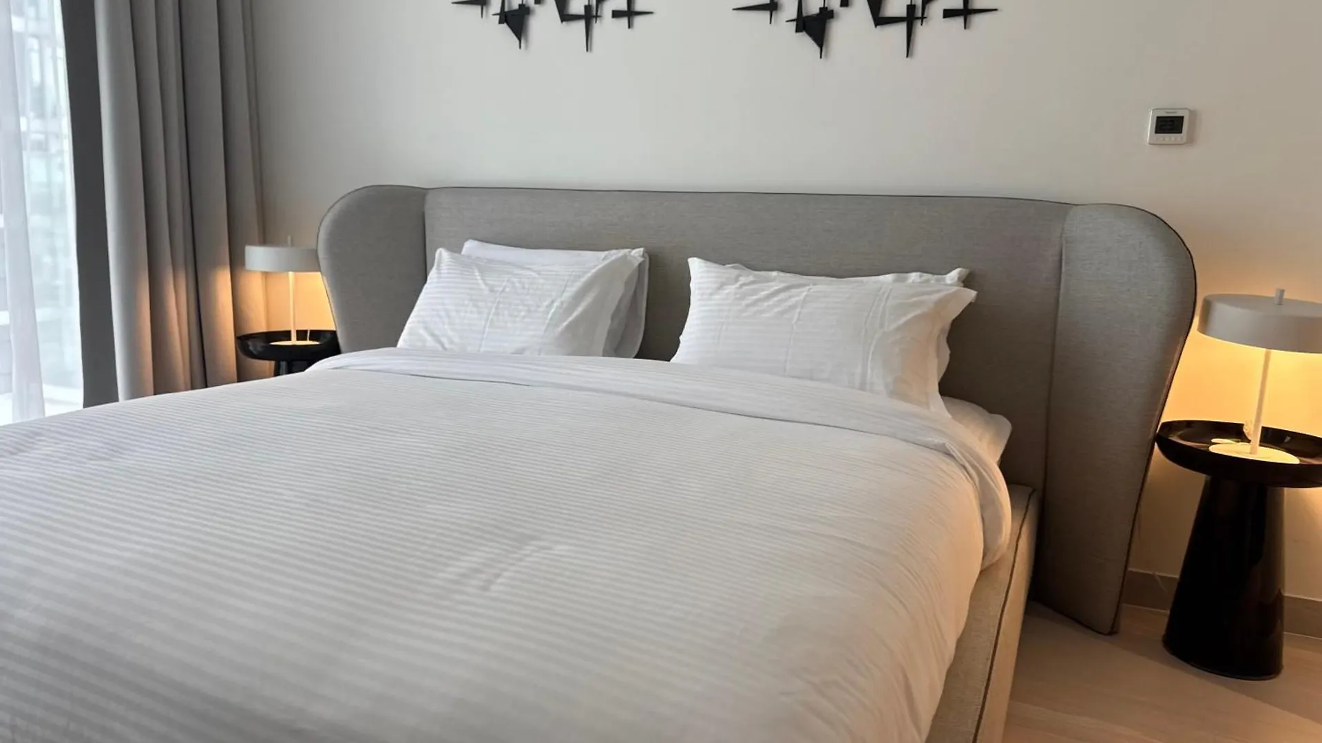 Apartment Ashri Luxe Spacious Apt Near Metro, Dubai Frame