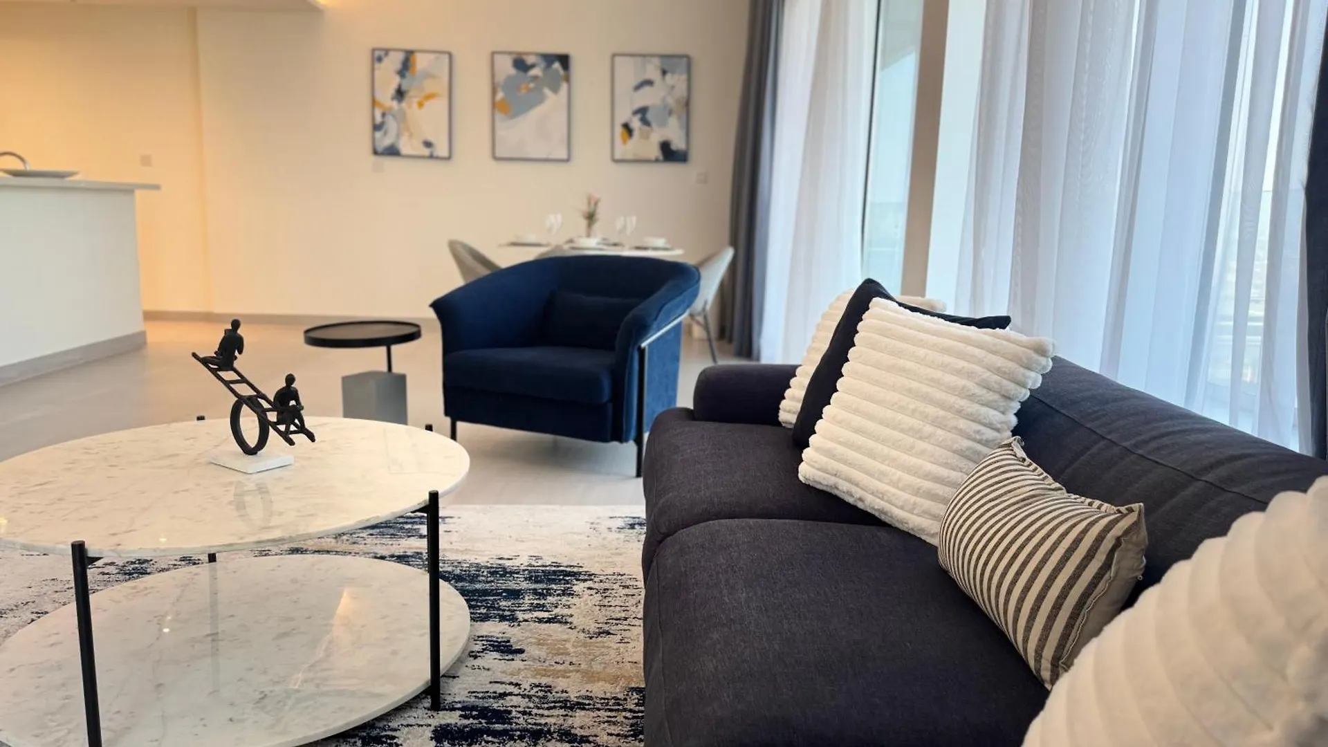 Apartment Ashri Luxe Spacious Apt Near Metro, Dubai Frame United Arab Emirates